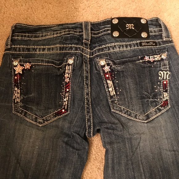 Miss Me Capri Jeans - Picture 2 of 5